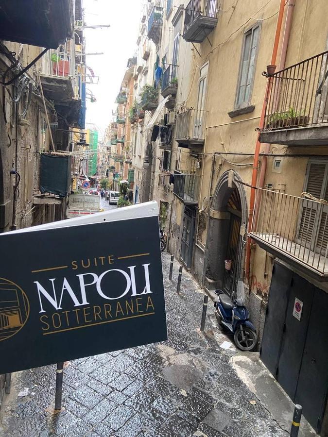 Suite Napoli Sotterranea Con Vasca Idromassaggio ภายนอก รูปภาพ