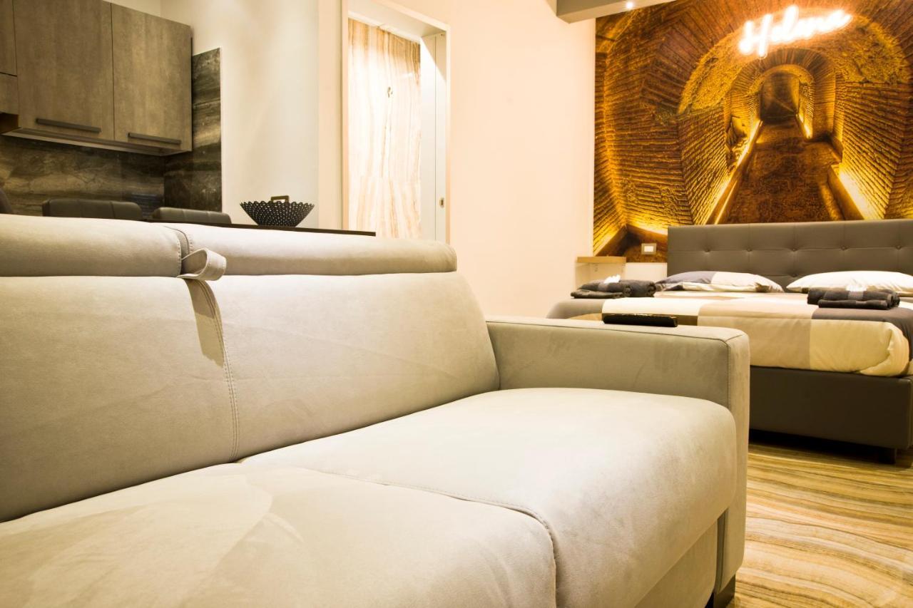 Suite Napoli Sotterranea Con Vasca Idromassaggio ภายนอก รูปภาพ